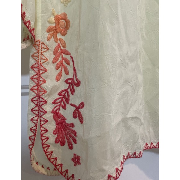 Johnny Was Womens Embroidered Tunic Top Flowers Pale Yellow Size Small - Picture 3 of 11